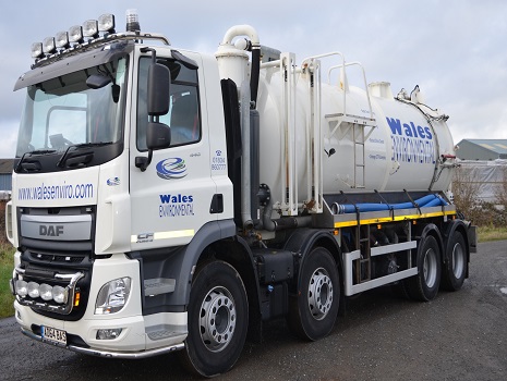 Vacuum tanker parked